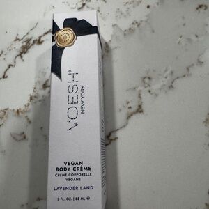 NWT VOESH VEGAN BODY CREAM